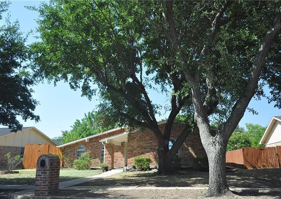 1st image of 729 Pinoak Dr