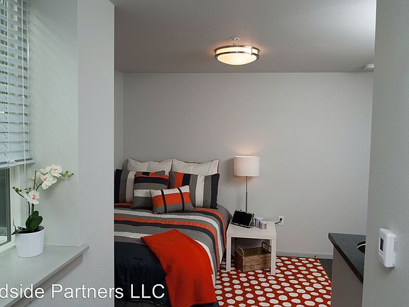 2nd image of 1806 12th Ave APT A201