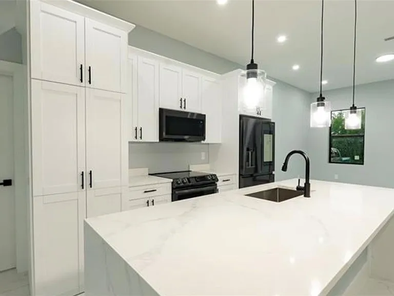 4703 Elva Ave S — Photo 3