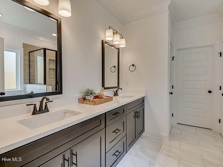 2049 Warbler Dr — Photo 26