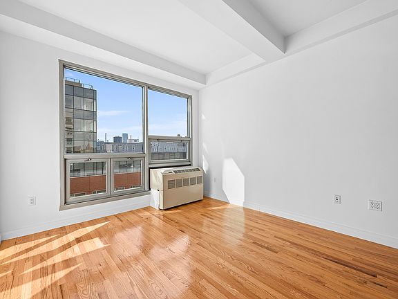 4th image of 181 E 119th St Ph 2C