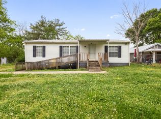 115 Walnut St, Cowan, TN 37318