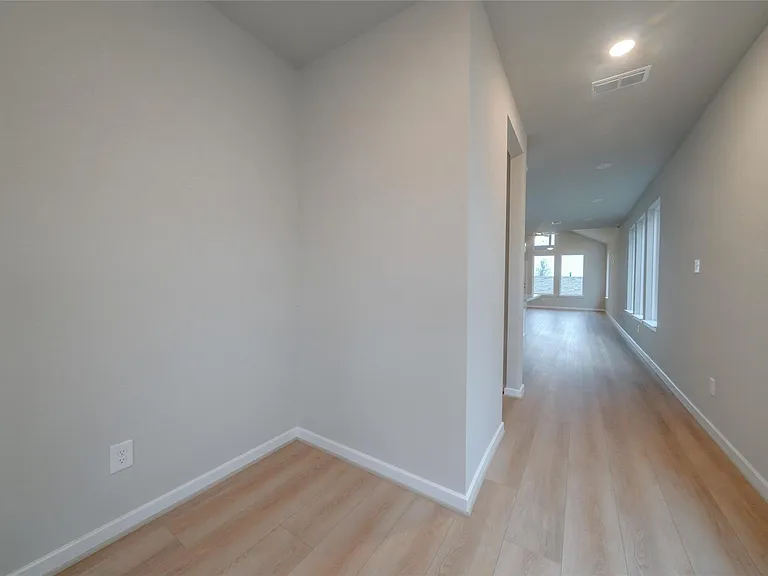 21859 Fitzroy Manor Ln — Photo 3