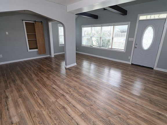 4th image of 3711 Hillside Ave