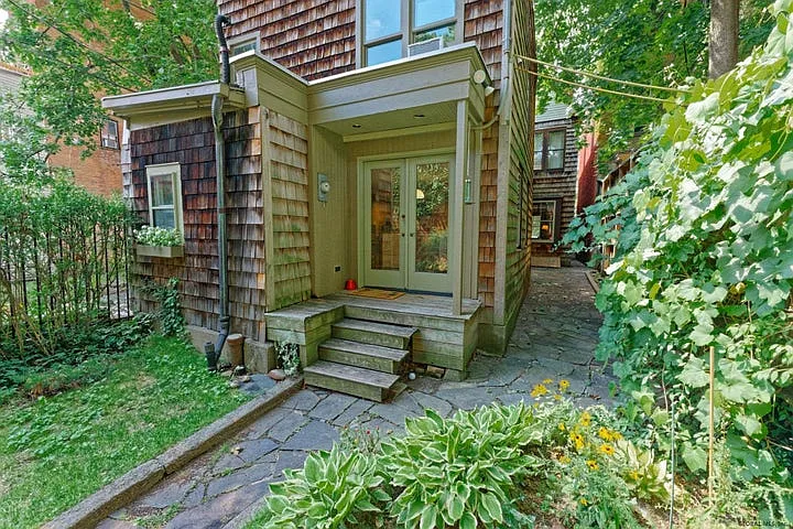 150 2nd St — Photo 3