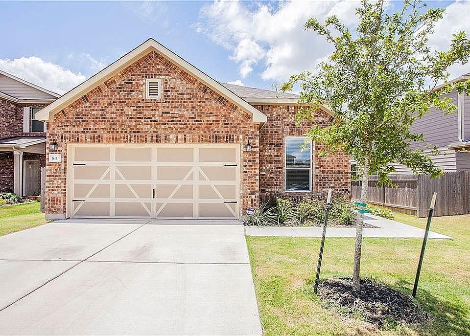 1st image of 811 Sawbuck Dr