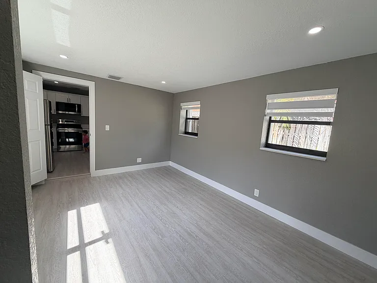 827 Franklin Rd — Photo 16
