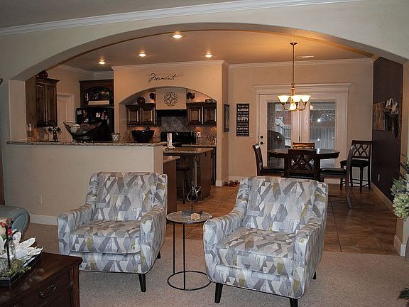 3rd image of 8401 Barstow Dr