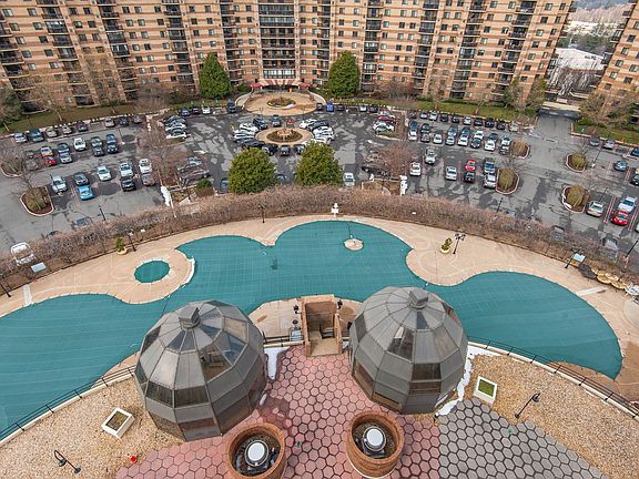 4th image of 8350 Greensboro Dr APT 226
