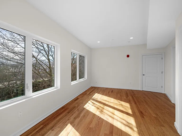172 Kimball Ave #2 — Photo 16