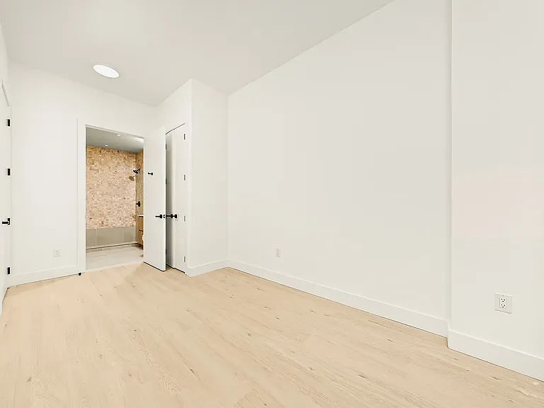 733 Lincoln Pl #4506 — Photo 5