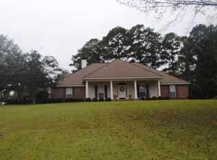 5715 Lockwood Dr, Meridian, MS 39305