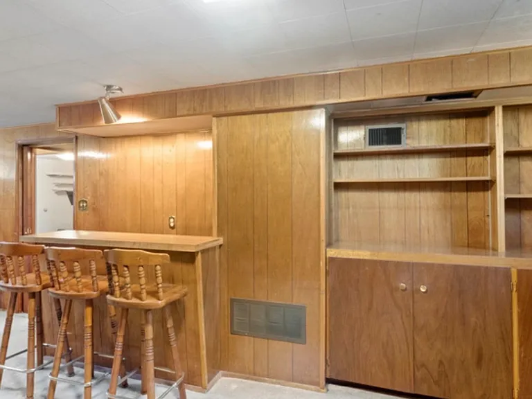 2872 S Imperial St — Photo 16