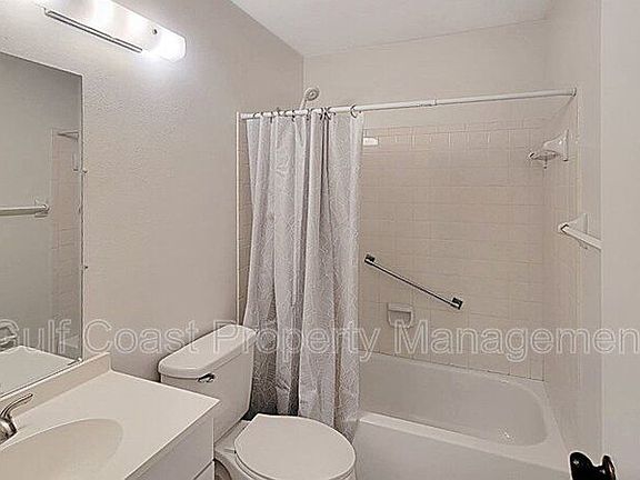 5th image of 390 301st Blvd W Unit 10B