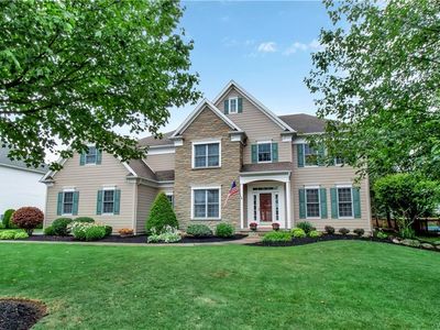 7 Edgewater Dr, Orchard Park, NY, 14127