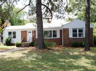 9 Saint Albans Dr, Hampton, VA 23669