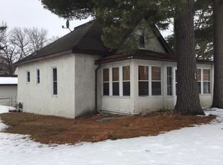 718 Iowa Ave NE, Staples, MN 56479