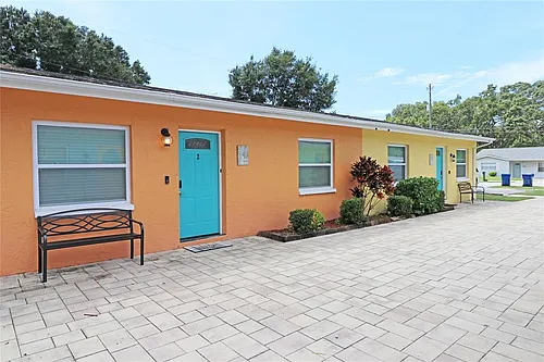 1635 Gladys St #2 Photo 1
