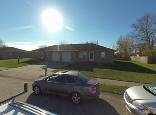 606 Moca Ct #A, Arcola, IL 61910