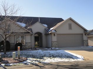 4726 Wintergreen Ln NW, Rochester, MN 55901