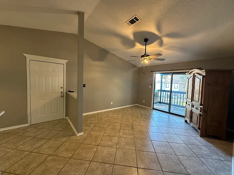 2299 Scenic Hwy #P5 — Photo 2