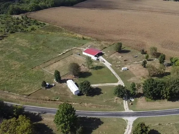 191 E 650th Ave, Mulberry Grove, IL 62262