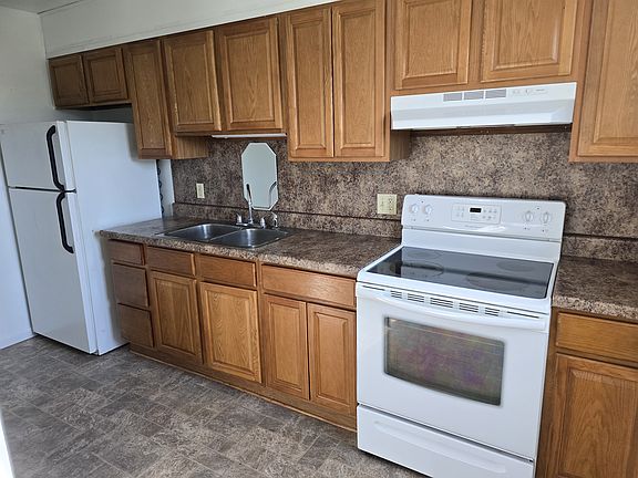 2nd image of 1737 N State Route 934 APT C