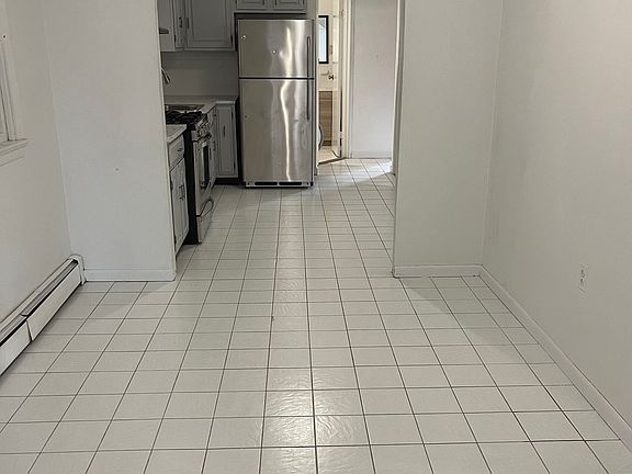3rd image of 96 Brighton Ave #1