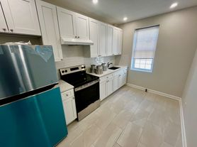 77-32 74th St, Ridgewood, NY