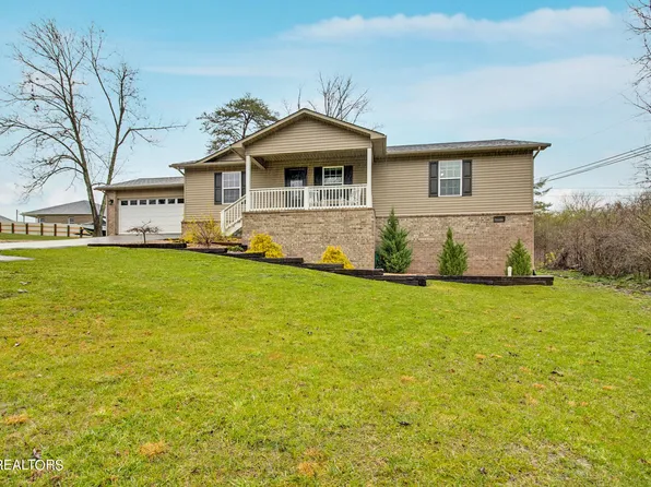 802 Waterview Dr, Crossville, TN 38555