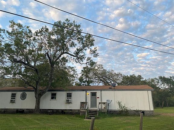 5th image of 13906 Larou Ln