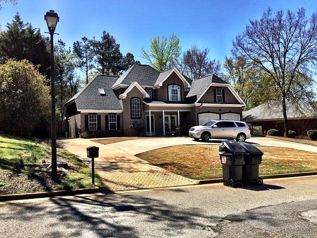 1st image of 4618 Brittany Dr
