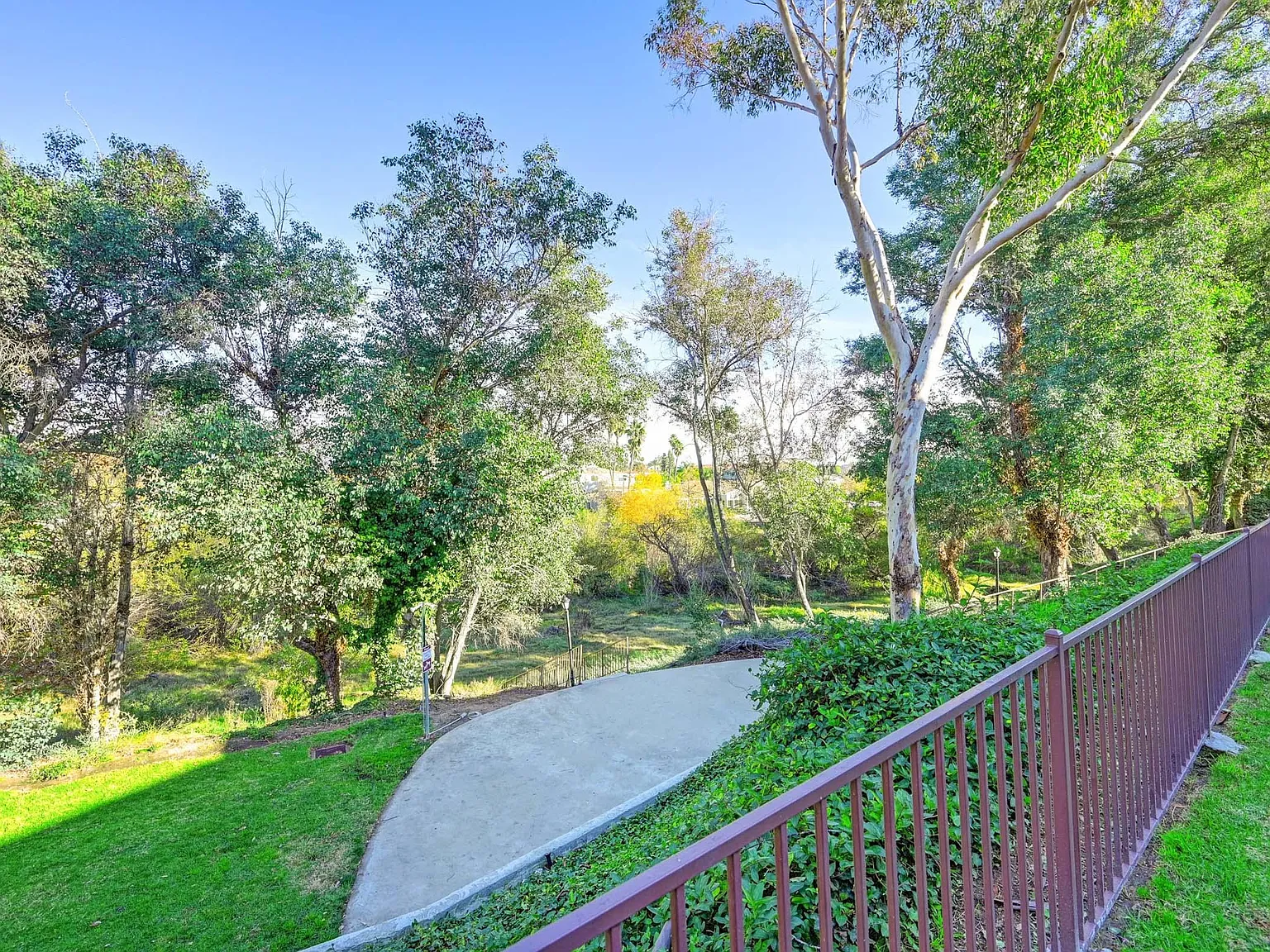 Elan Riverwalk — Photo 2