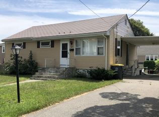 91 3rd St, Somerset, MA 02726