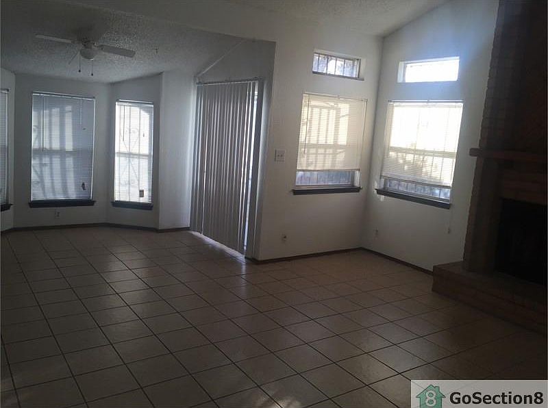 2nd image of 1438 Sierra Bonita Dr