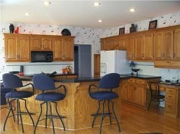 2nd image of 9413 W 129th St