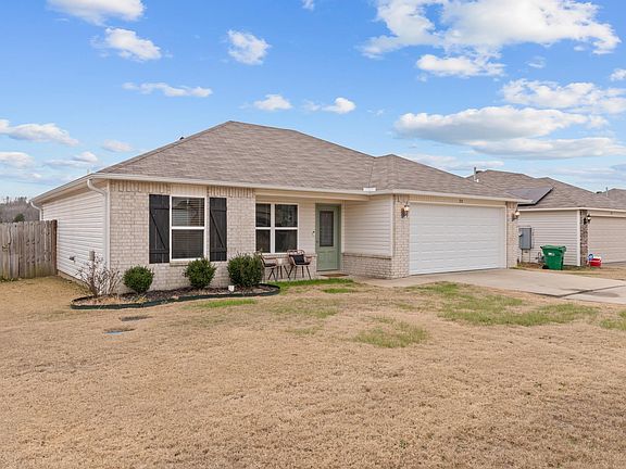 2nd image of 20 Summer Wind Rd