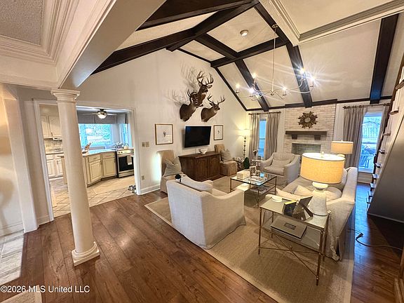 3rd image of 202 Gayle Dr