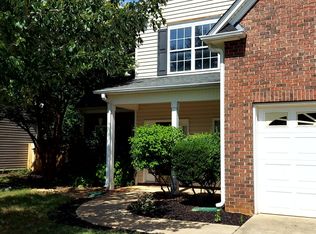 100 Crown Empire Ct, Simpsonville, SC 29681
