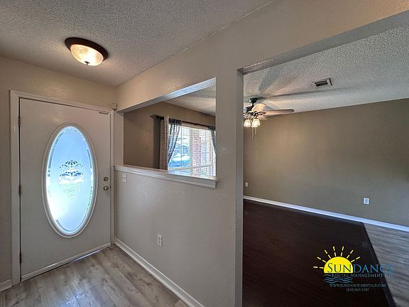 3rd image of 1018 Freeport Ct