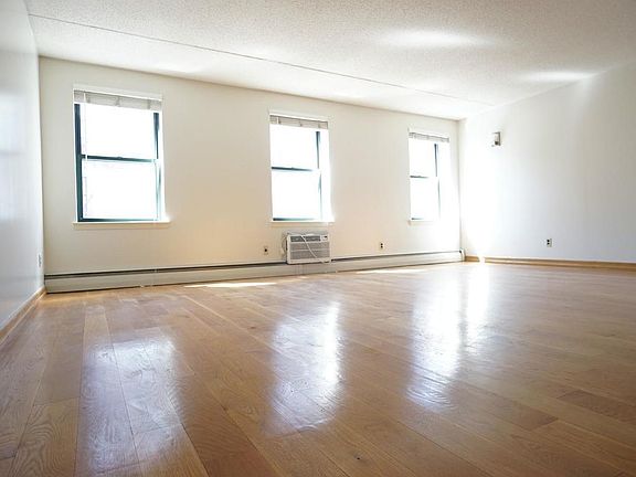 2nd image of 227 W 122nd St APT 2