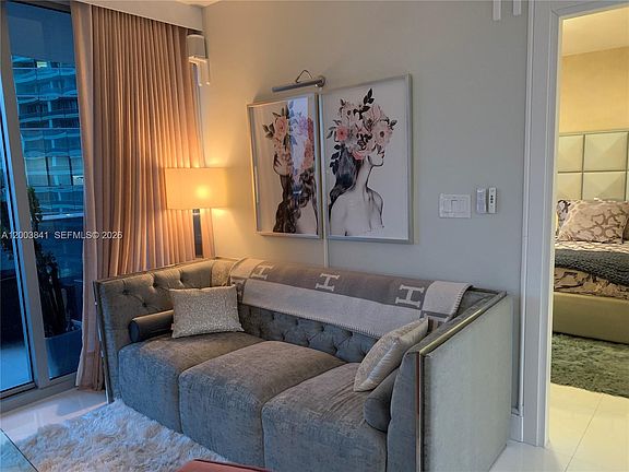4th image of 200 Biscayne Boulevard Way APT 4011