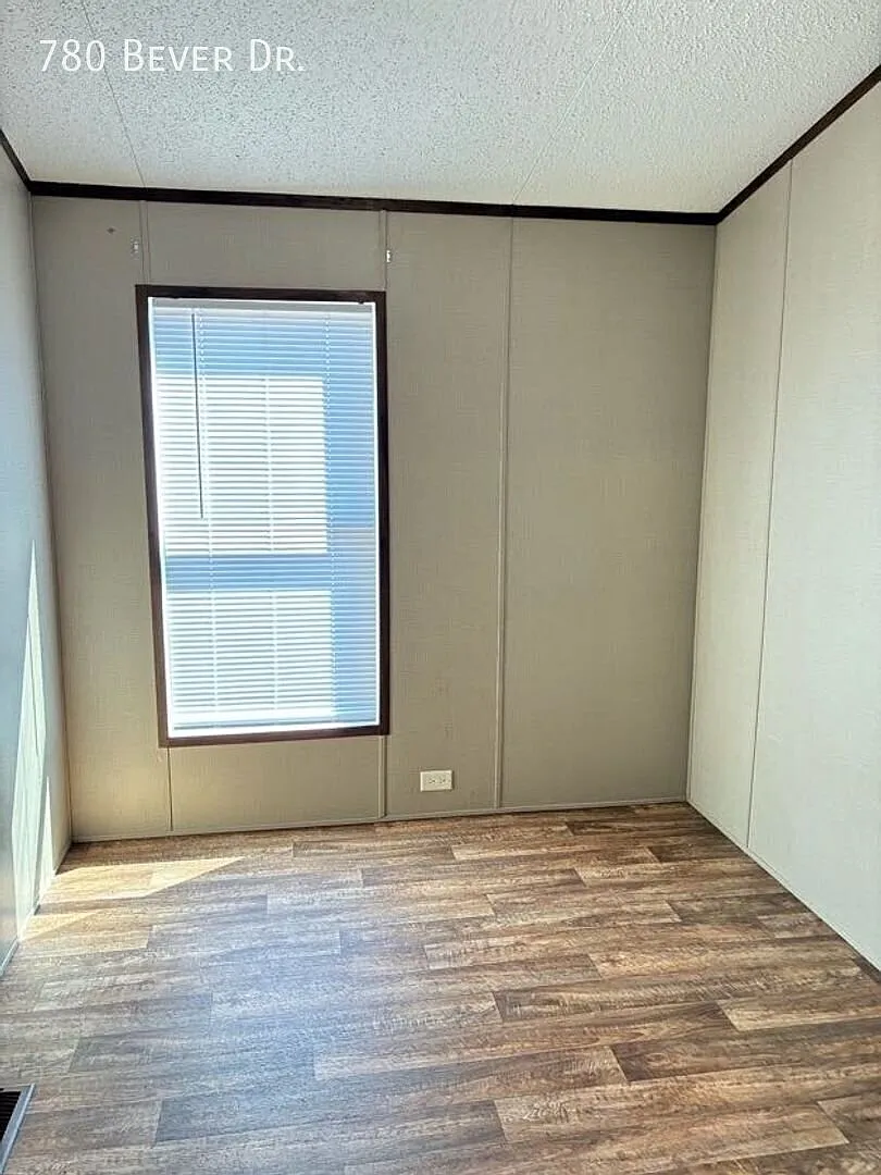 $699 move in special! — Photo 3