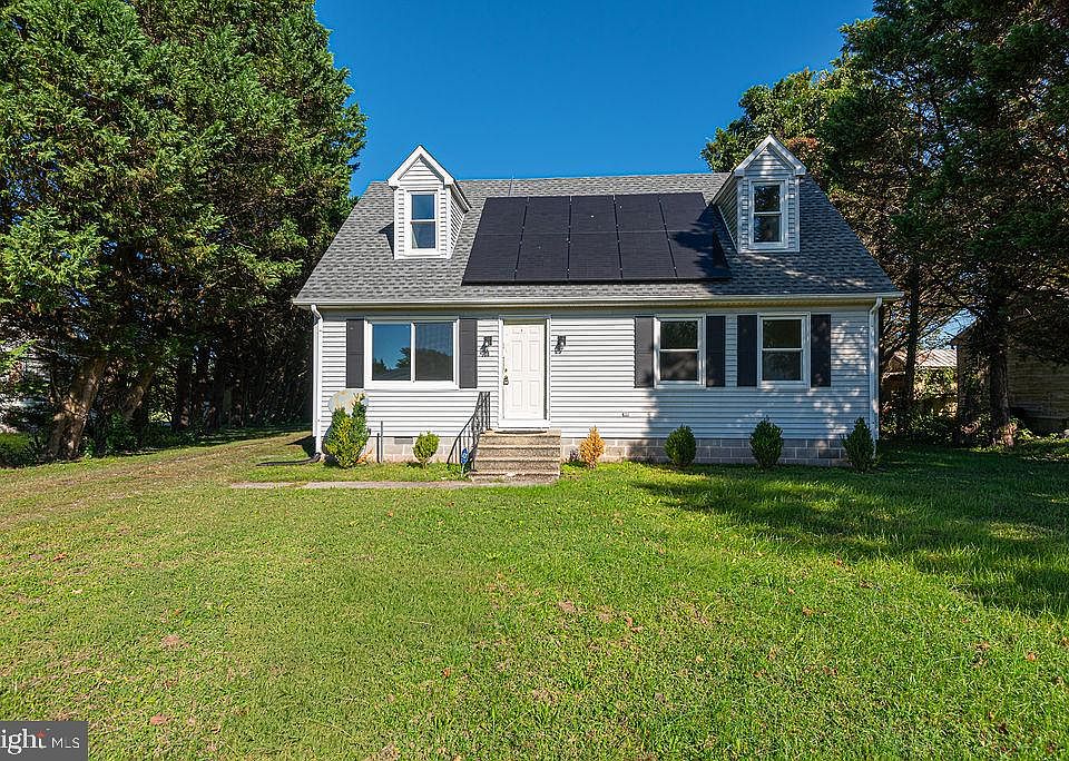 1st image of 308 Glen Oak Cir