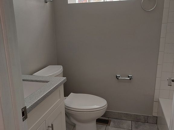 4th image of 1844 W Augusta Blvd APT Ch1