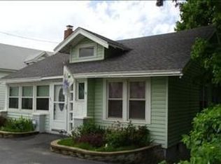 631 Hoosick Rd, Troy, NY