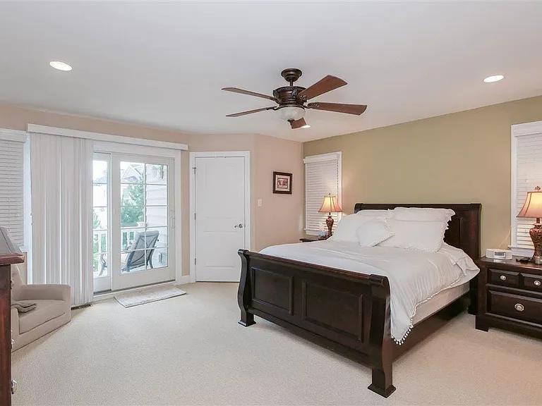 9410 Winchester 6/14th 6/30th Ave #B — Photo 16