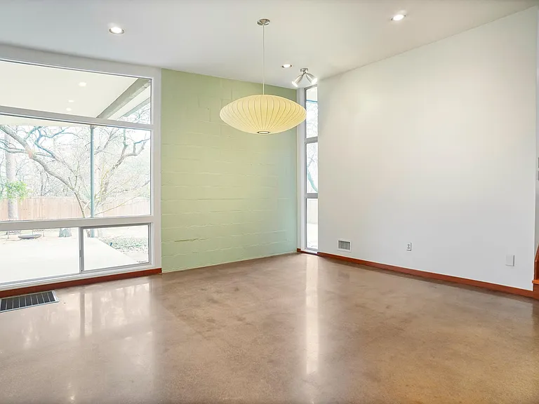 1403 Kendolph Dr — Photo 19