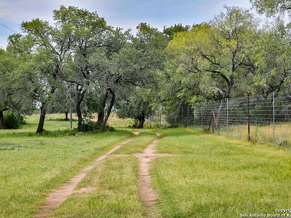 2nd image of 4978 county road 427
