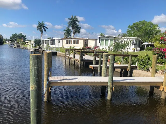60 Channel Ln — Photo 2